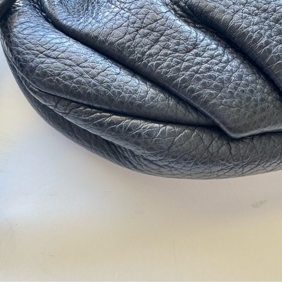 Marc by Marc Jacob’s Q Mini Natasha Black Leather Crossbody Bag - Picture 3 of 11